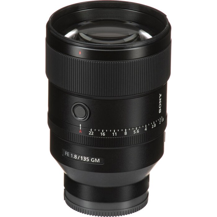 Sony FE 135mm f/1.8 GM